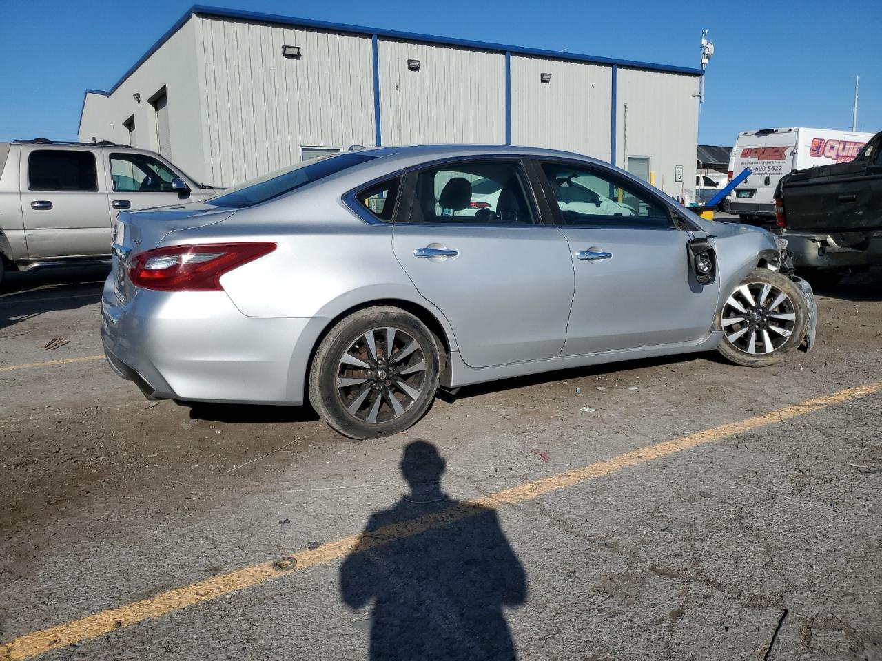 2018 Nissan Altima 2.5 Sv - Image 3