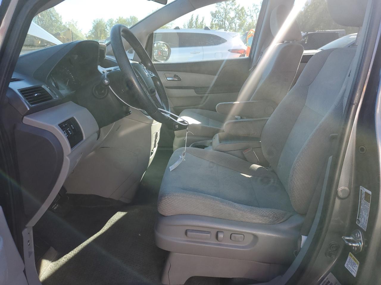 2016 Honda Odyssey Se - Фото 7