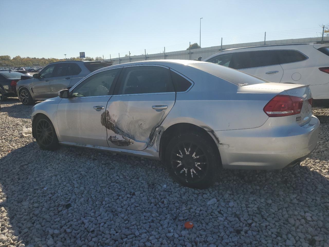 2013 Volkswagen Passat Se - Фото 2