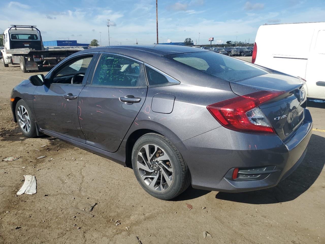 2017 Honda Civic Ex - Image 2