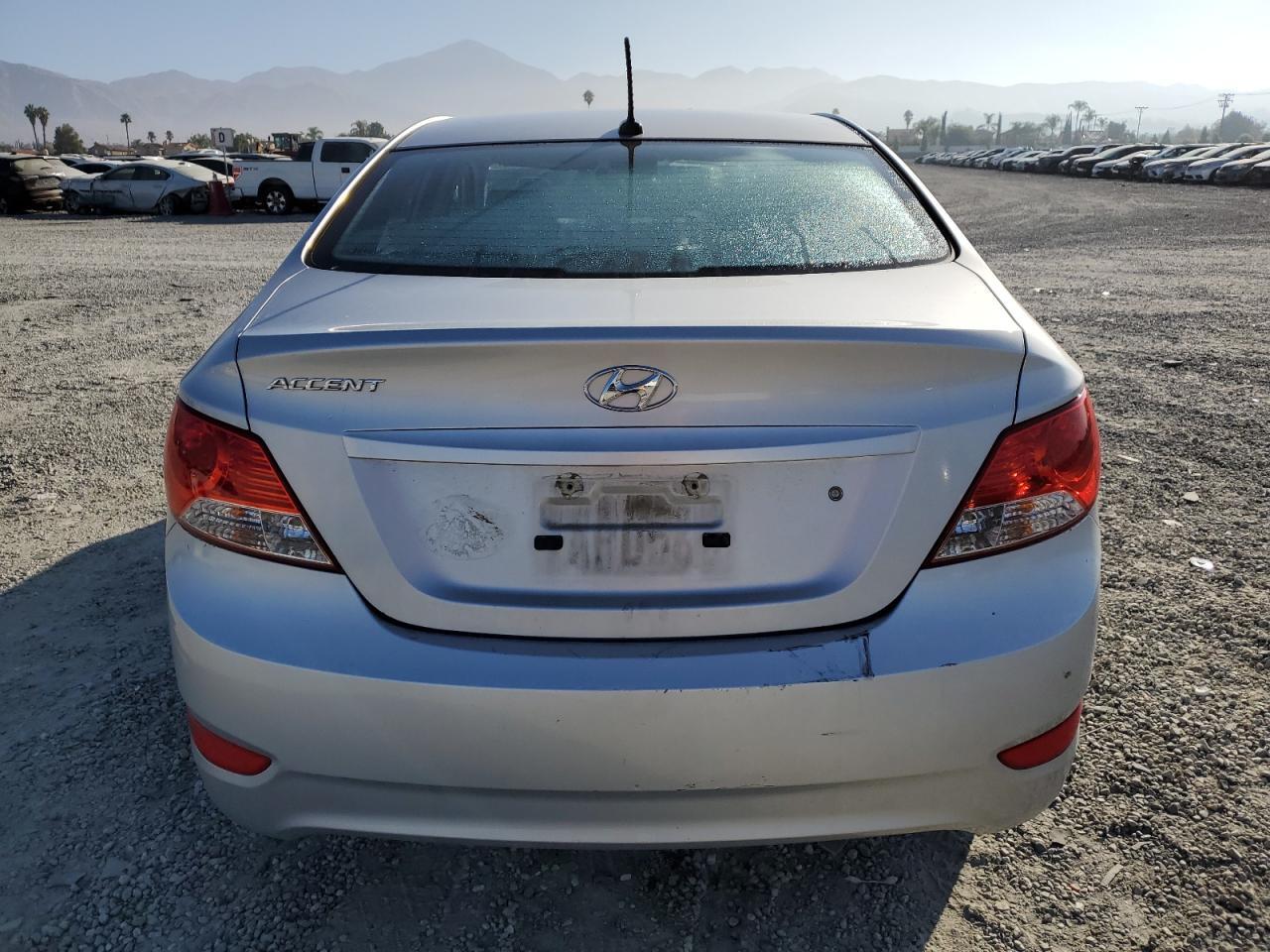 2013 Hyundai Accent Gls - Фото 6