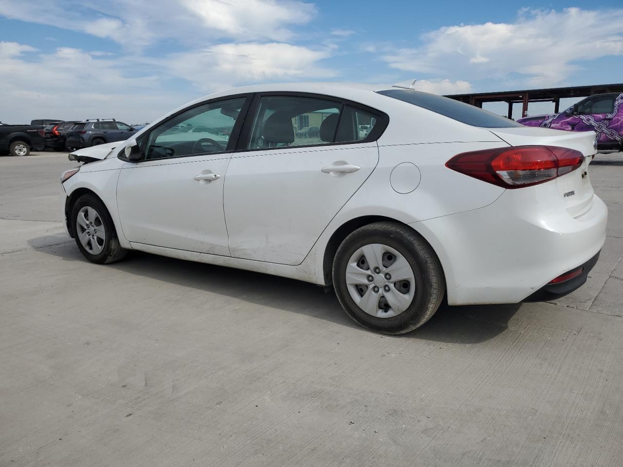 2018 Kia Forte Lx - Image 2