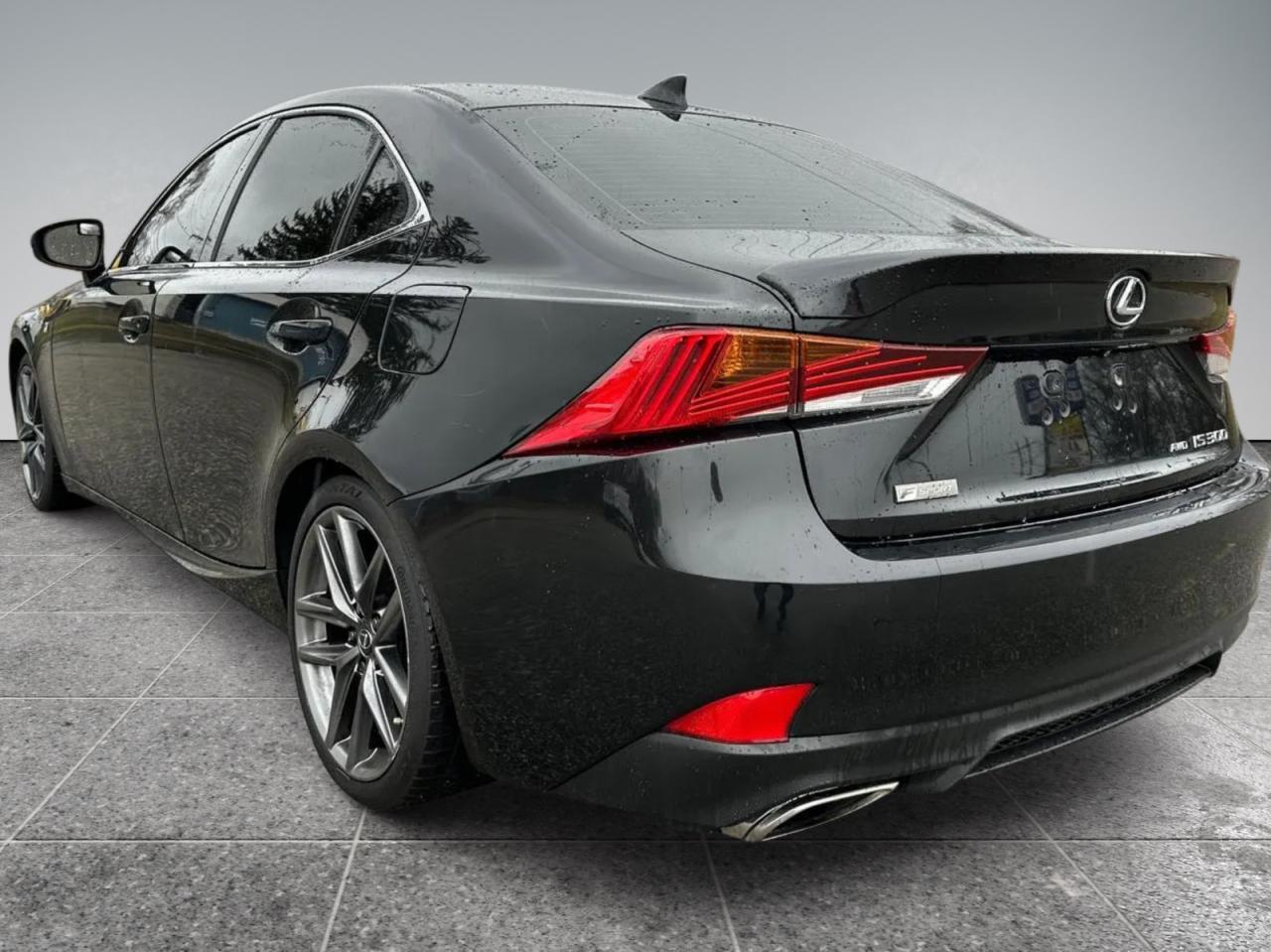 2019 Lexus Is 300 - Фото 3