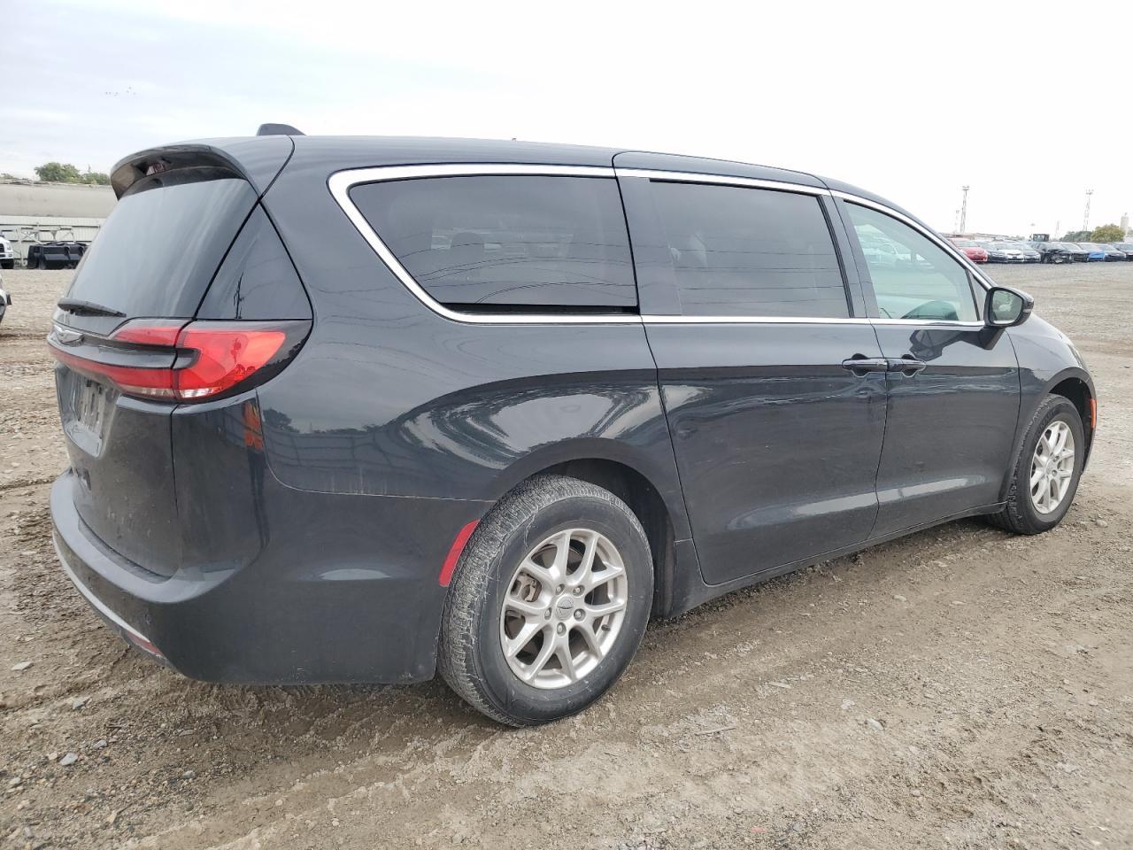 2023 Chrysler Pacifica Touring L - Фото 3