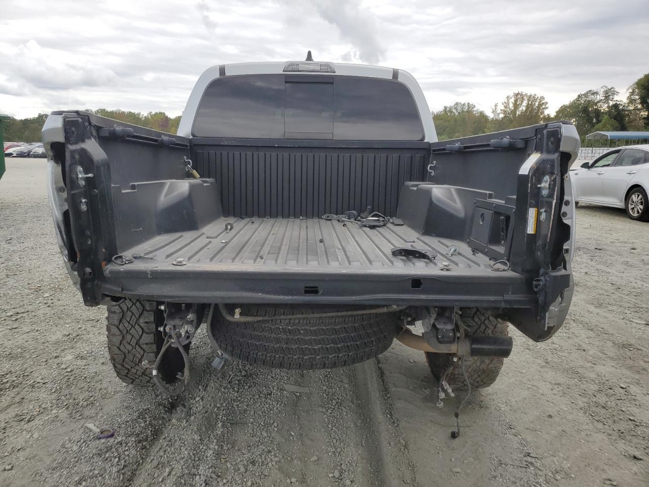 2023 Toyota Tacoma Double Cab - Фото 6