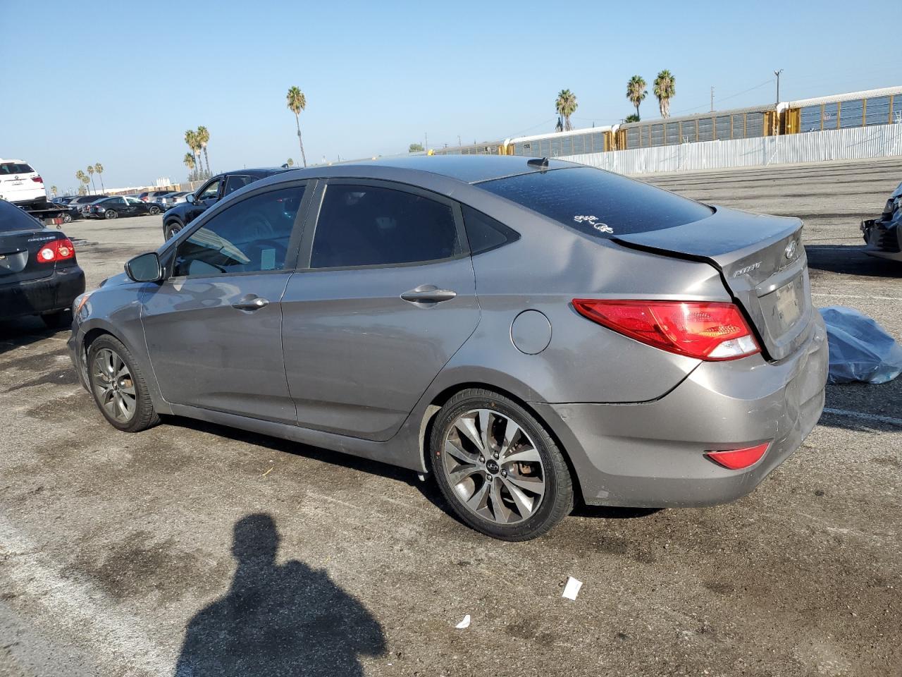 2017 Hyundai Accent Se - Фото 2
