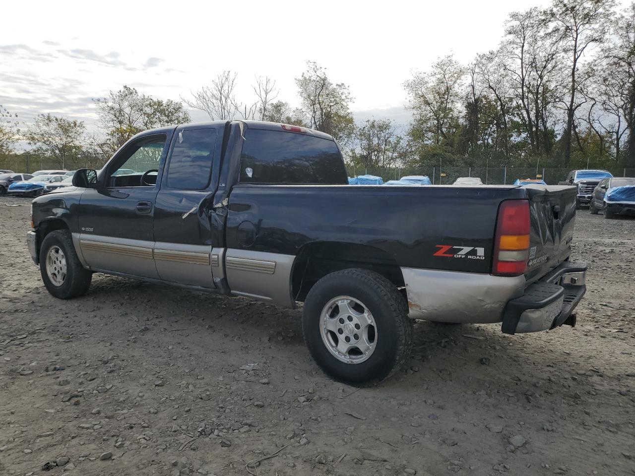 2001 Chevrolet Silverado K1500 - Фото 2