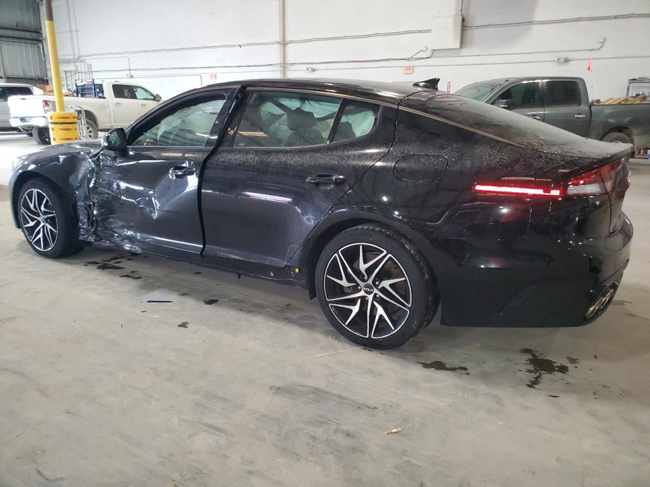 2022 Kia Stinger Gt Line - Image 2