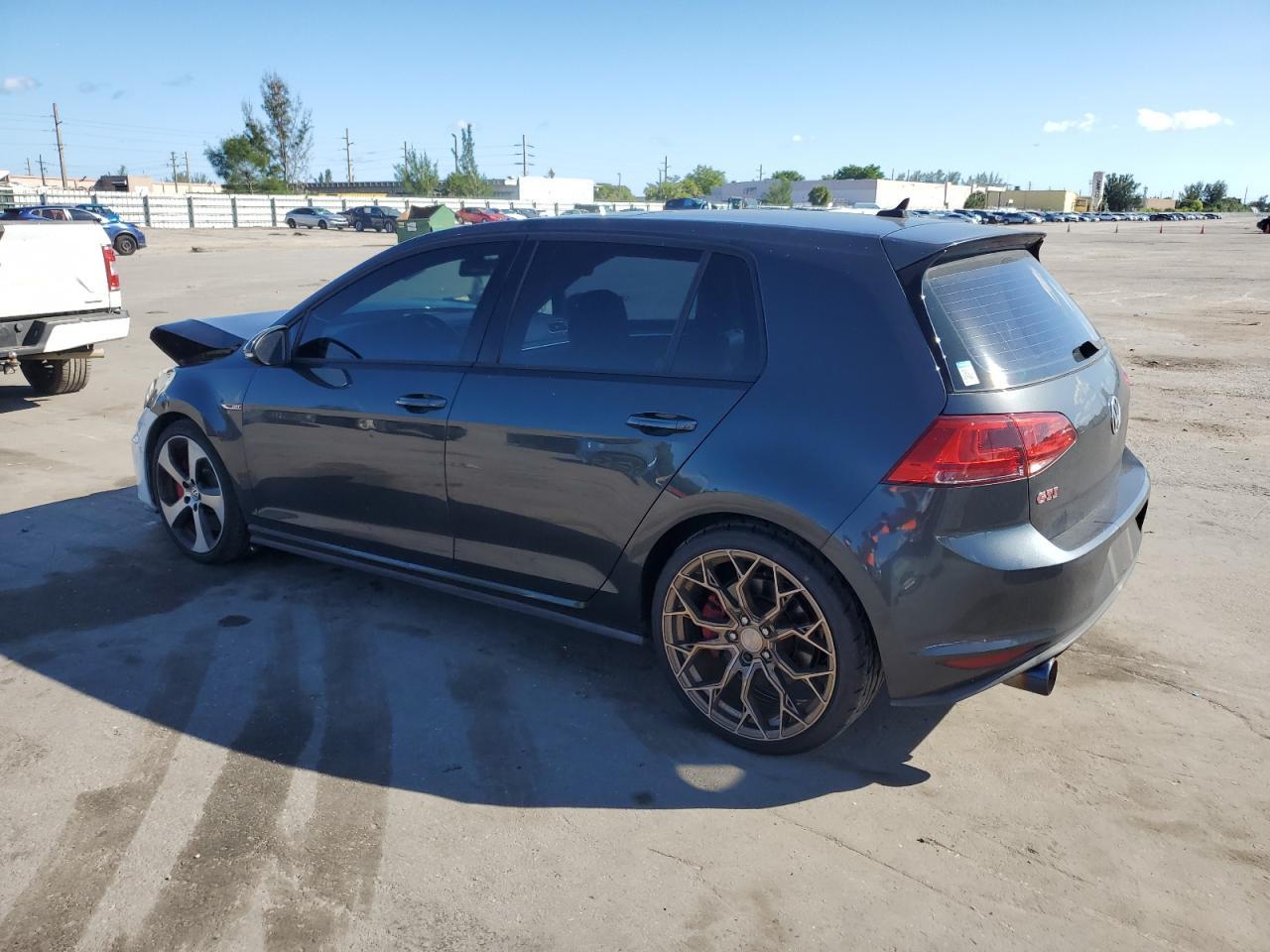 2015 Volkswagen Gti - Фото 2