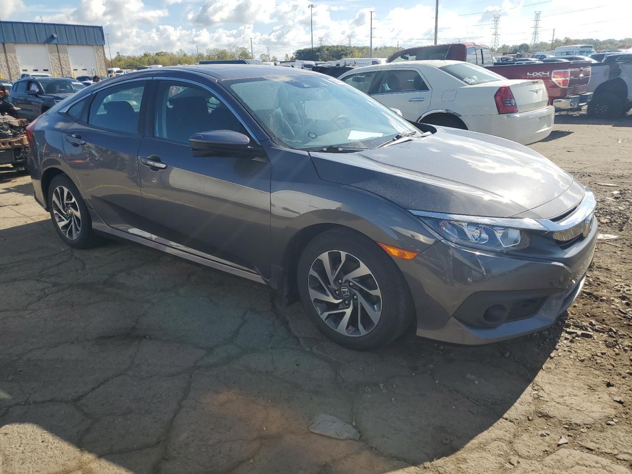 2017 Honda Civic Ex - Image 4