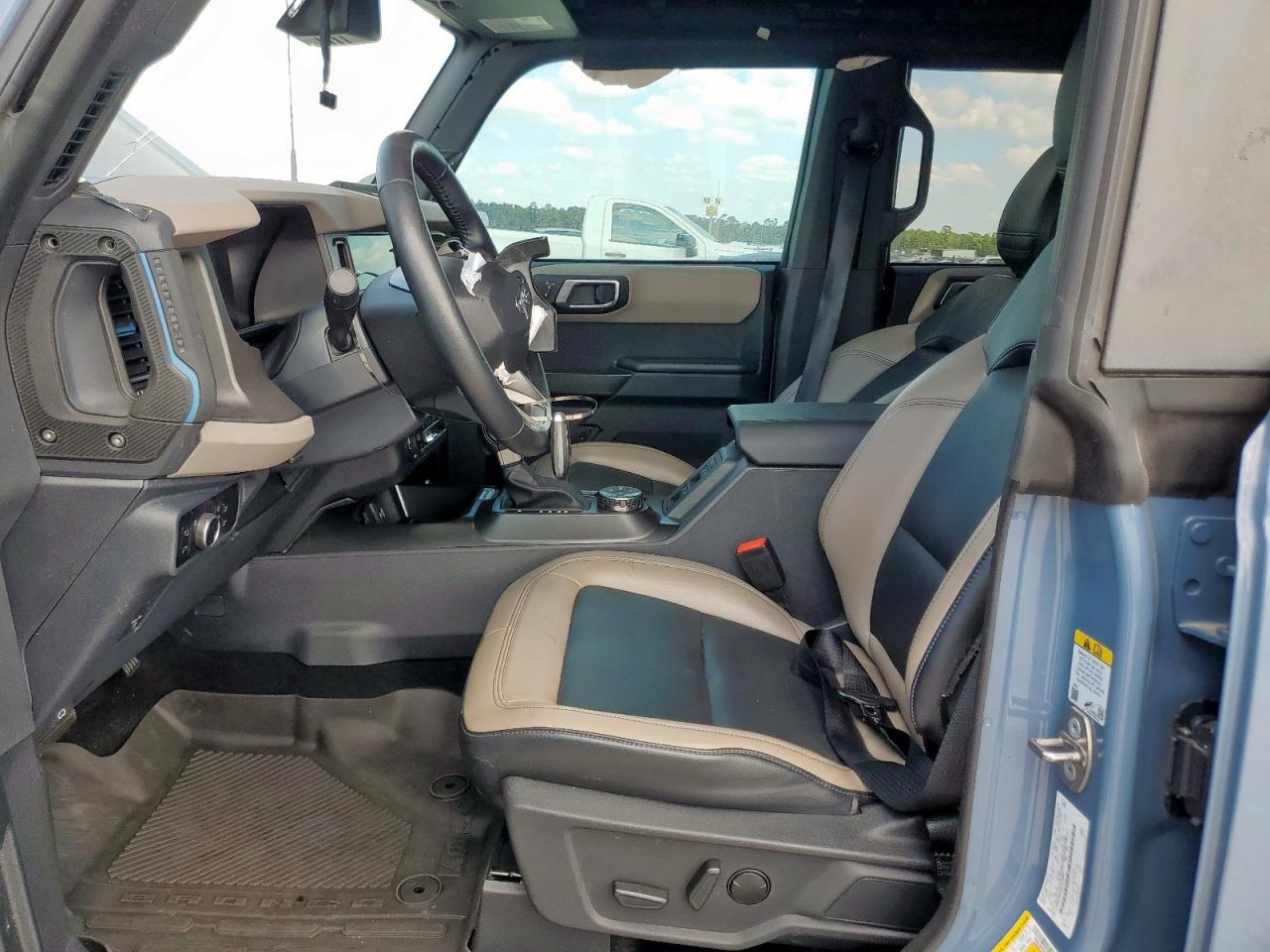2024 Ford Bronco Wildtrak - Image 7