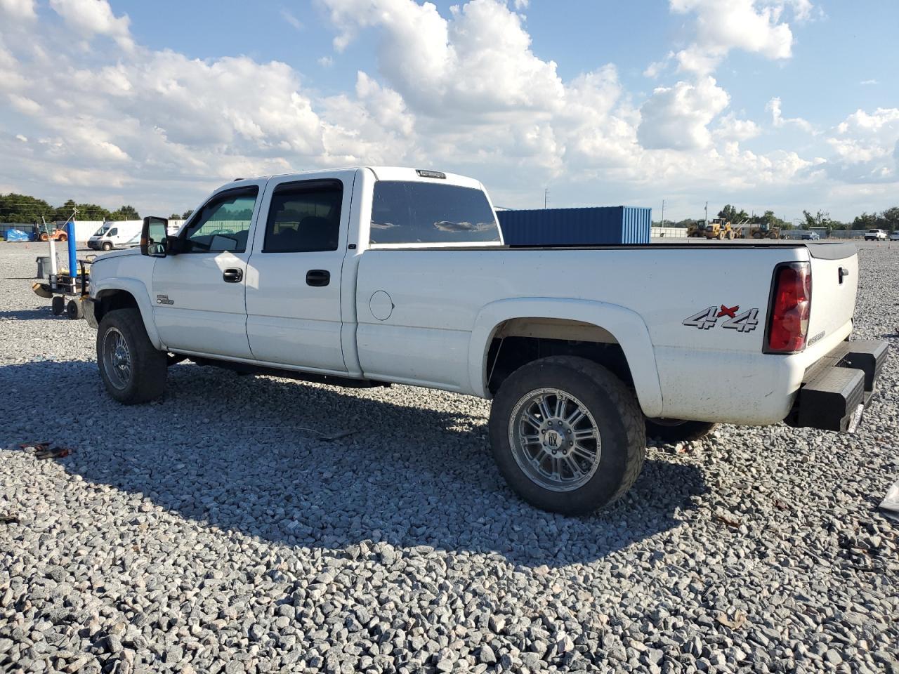 2006 Chevrolet Silverado K3500 - Фото 2