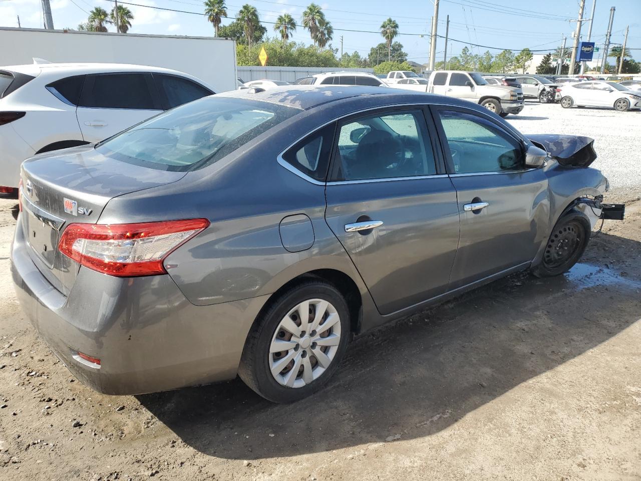 2015 Nissan Sentra S - Фото 3