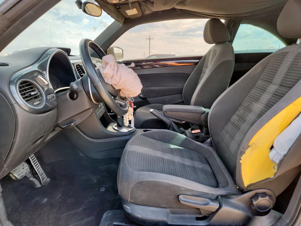 2013 Volkswagen Beetle Turbo - Фото 7