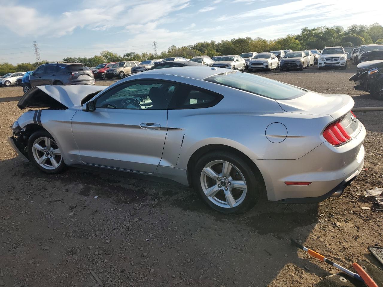 2019 Ford Mustang - Фото 2