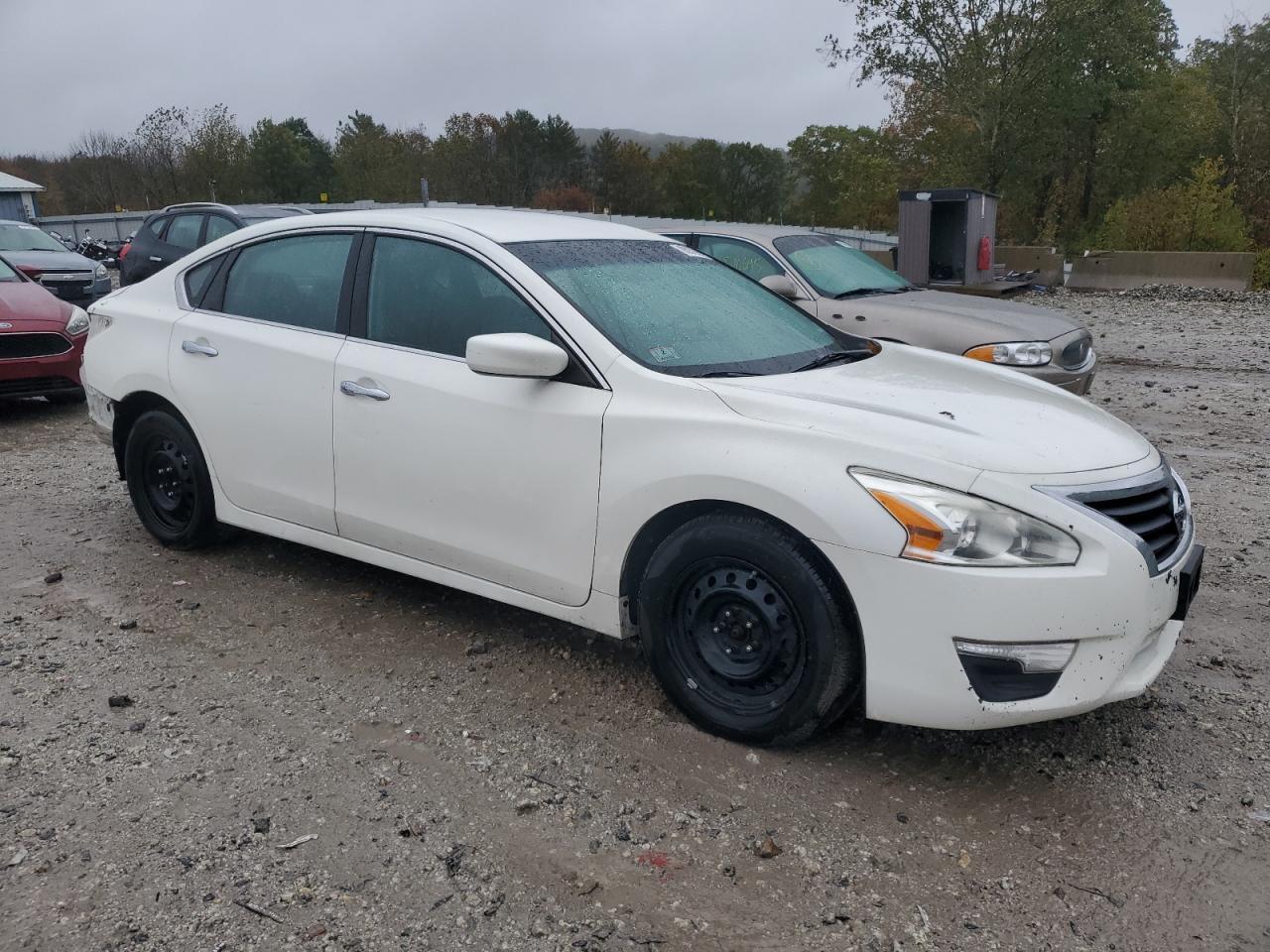 2015 Nissan Altima 2.5 - Image 4