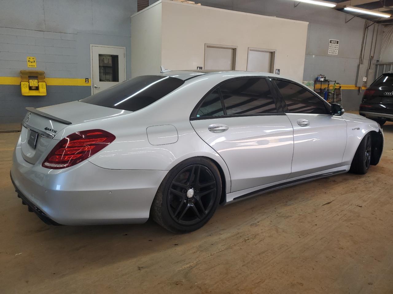 2015 Mercedes-Benz S 550 - Image 3