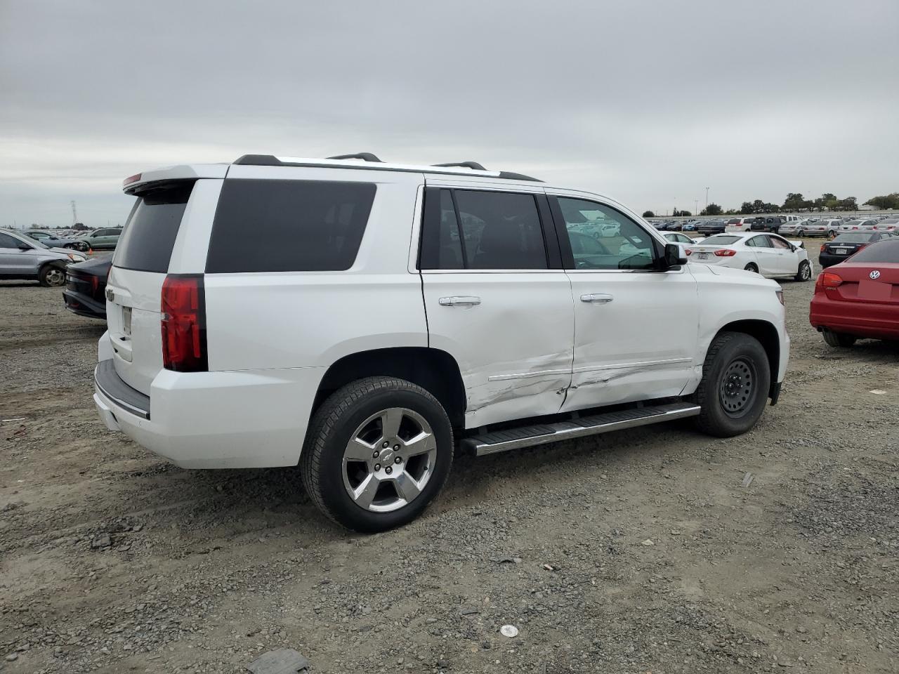 2017 Chevrolet Tahoe K1500 Premier - Фото 3