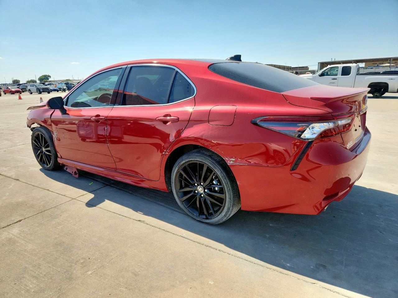 2022 Toyota Camry Xse - Фото 2