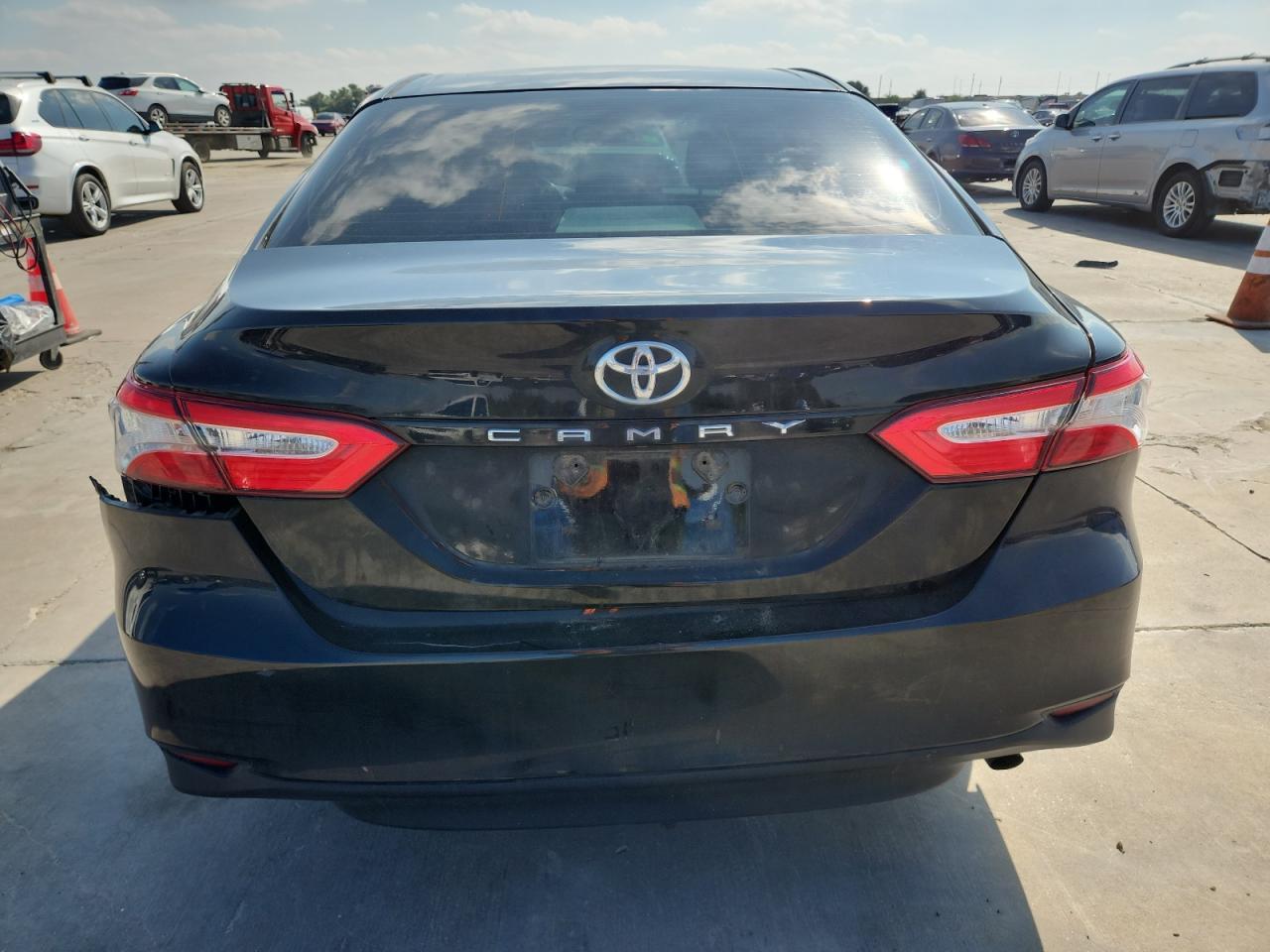 2018 Toyota Camry L - Фото 6