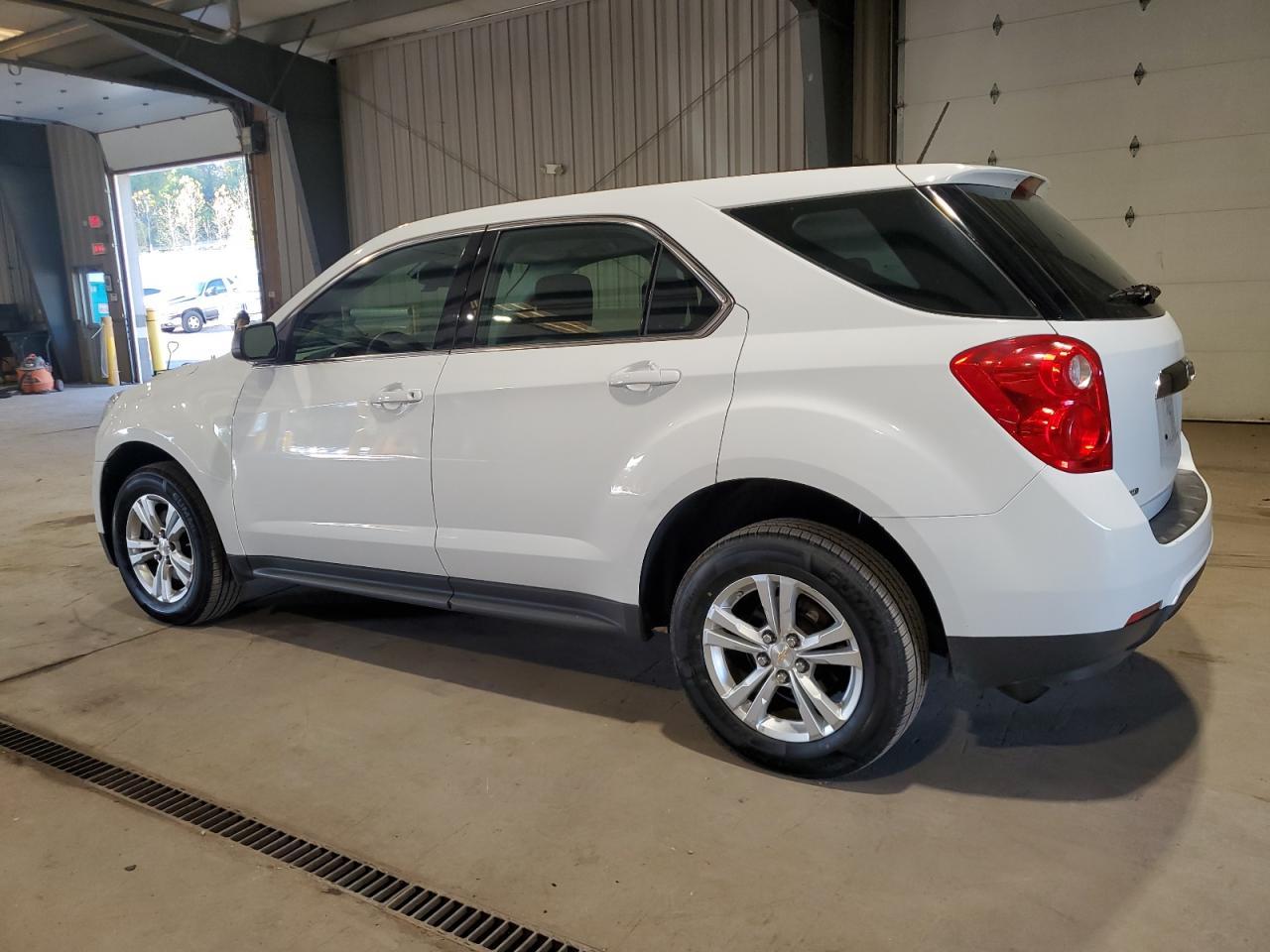 2015 Chevrolet Equinox Ls - Фото 2