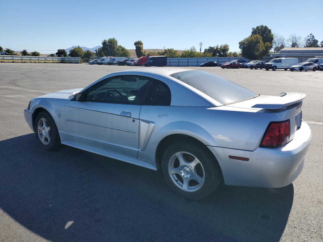 2003 Ford Mustang - Фото 2