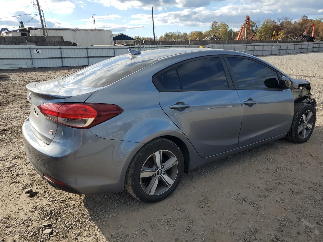 2018 Kia Forte Lx - Image 3