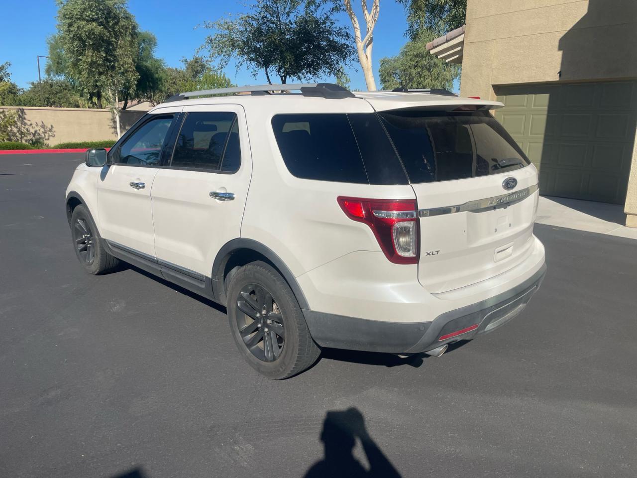 2015 Ford Explorer Xlt - Image 3