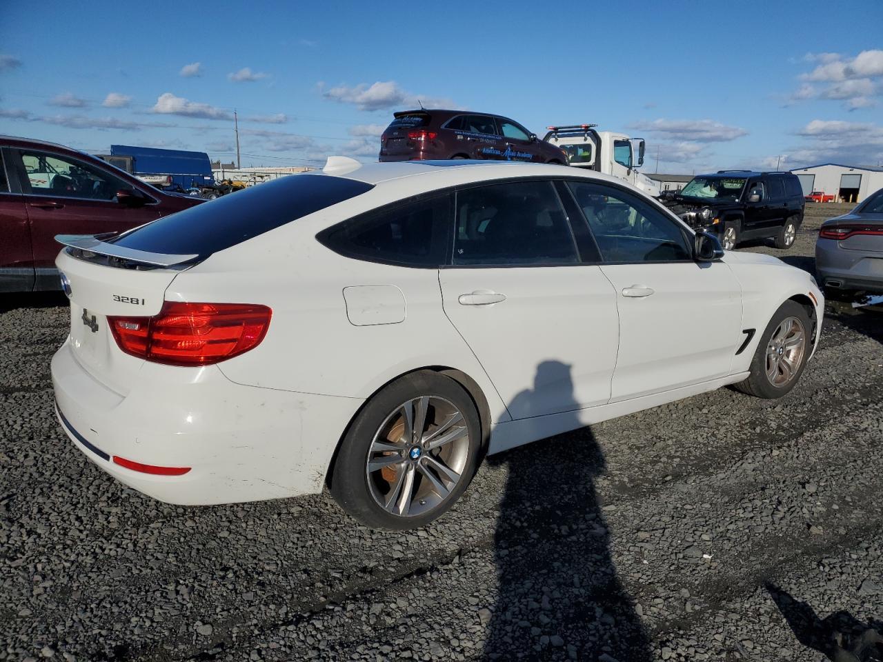 2015 BMW 328 Xigt - Фото 3