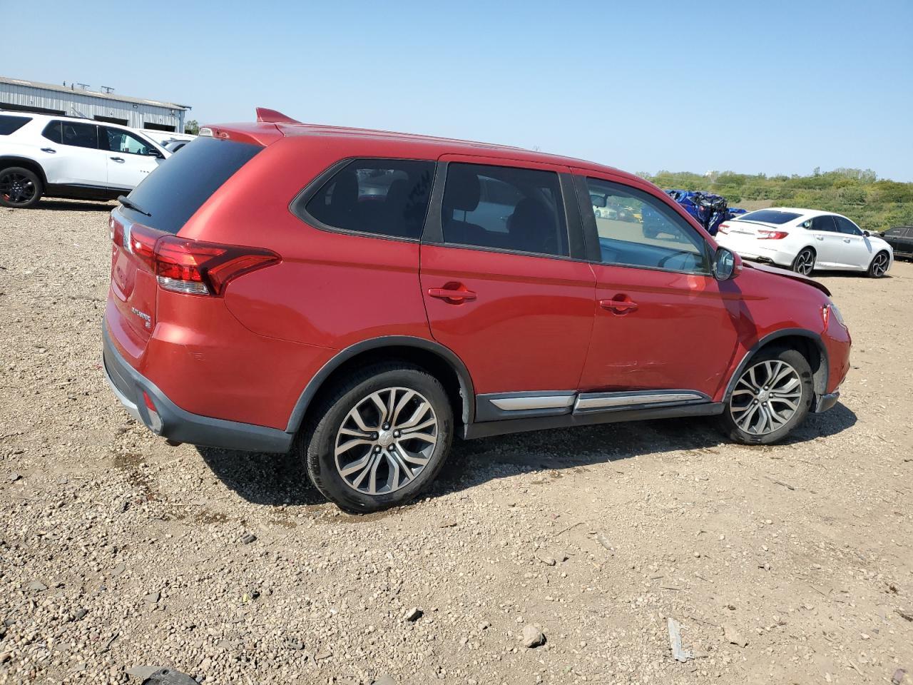 2017 Mitsubishi Outlander Se - Фото 3