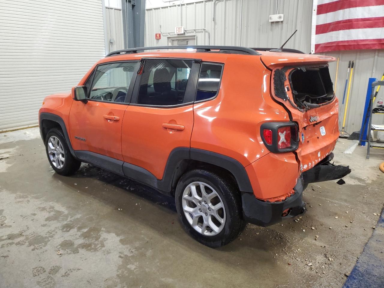 2016 Jeep Renegade Latitude - Image 2
