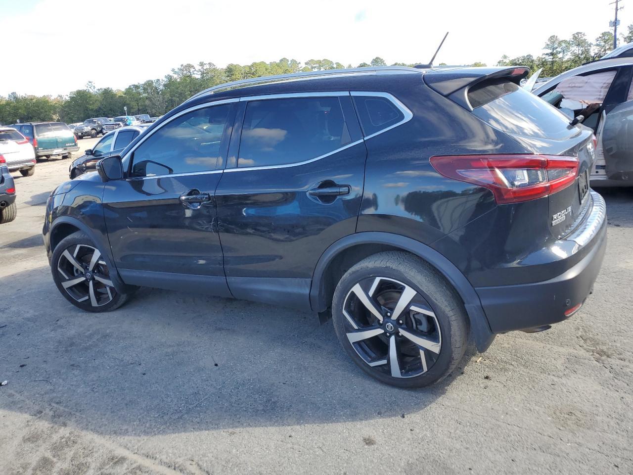 2020 Nissan Rogue Sport S - Фото 2