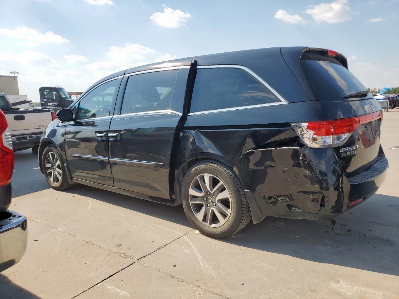 2015 Honda Odyssey Touring - Фото 2