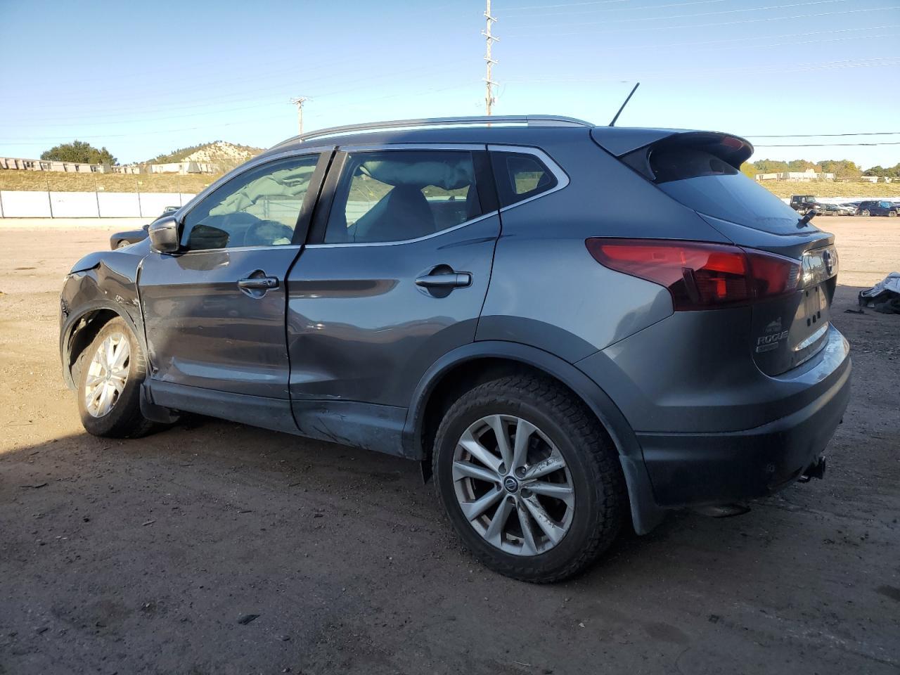 2019 Nissan Rogue Sport S - Фото 2