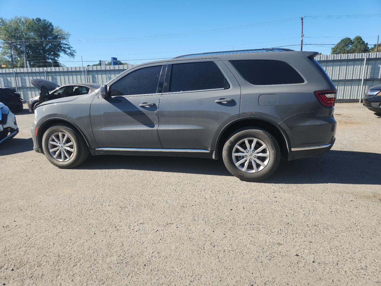 2023 Dodge Durango Sxt - Image 2