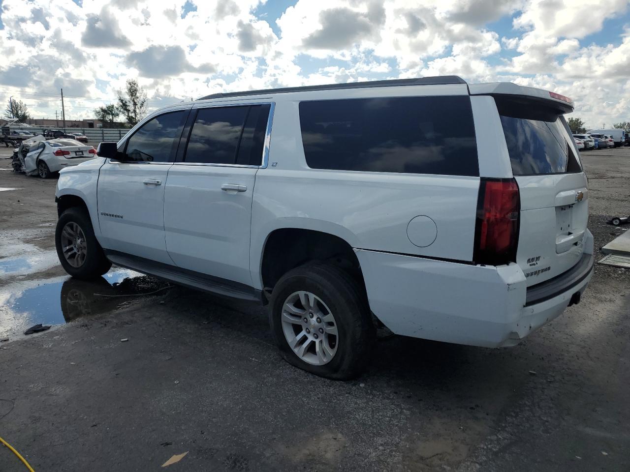 2018 Chevrolet Suburban C1500 Lt - Image 2