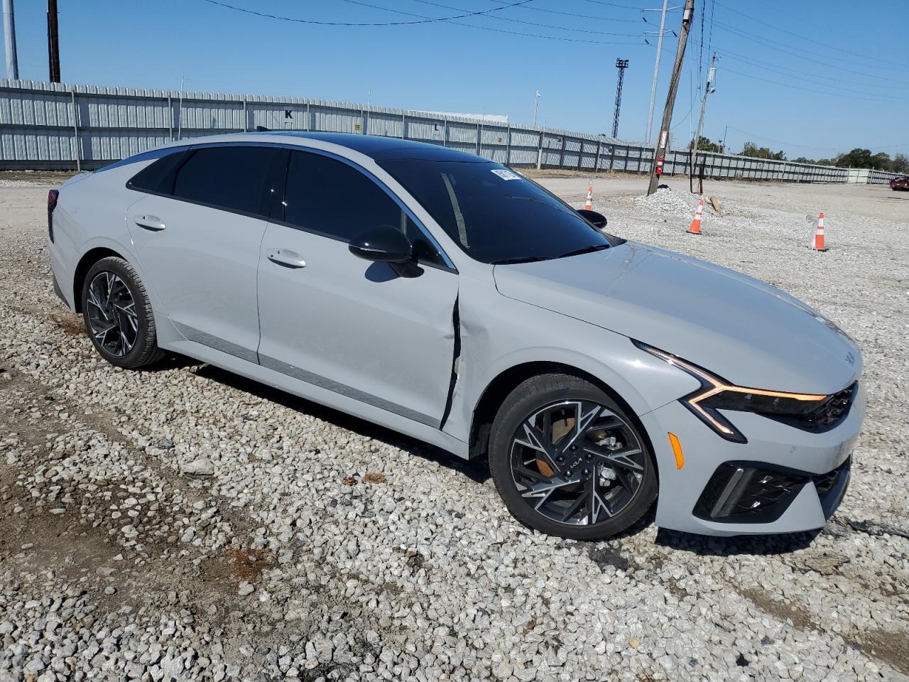 2025 Kia K5 Gt Line - Image 4