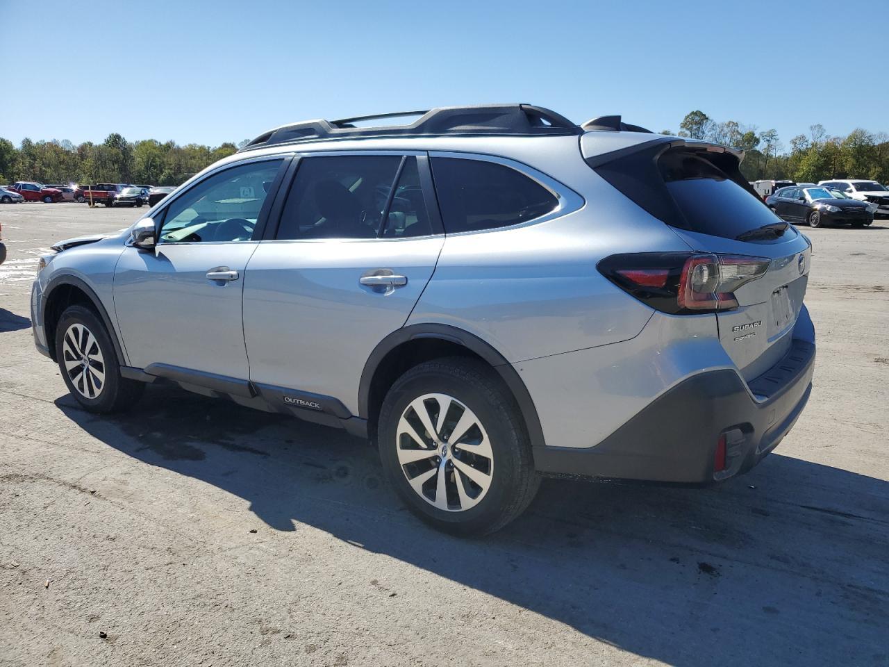 2020 Subaru Outback Premium - Image 2
