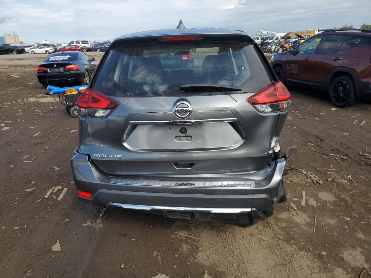 2018 Nissan Rogue S - Image 6