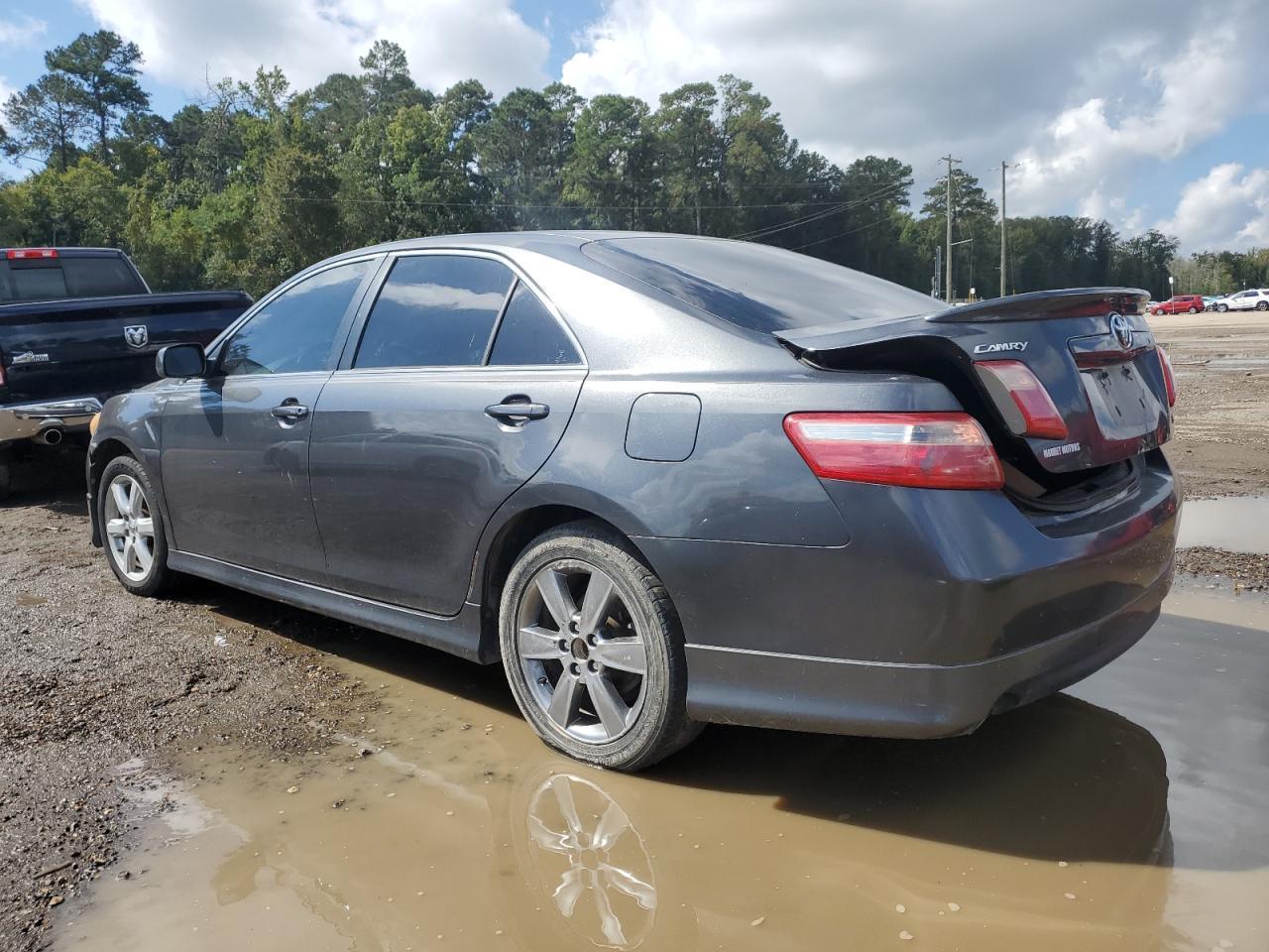 2008 Toyota Camry Le - Image 2