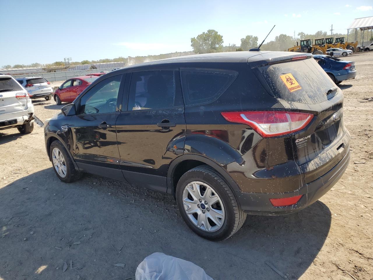 2013 Ford Escape S - Фото 2