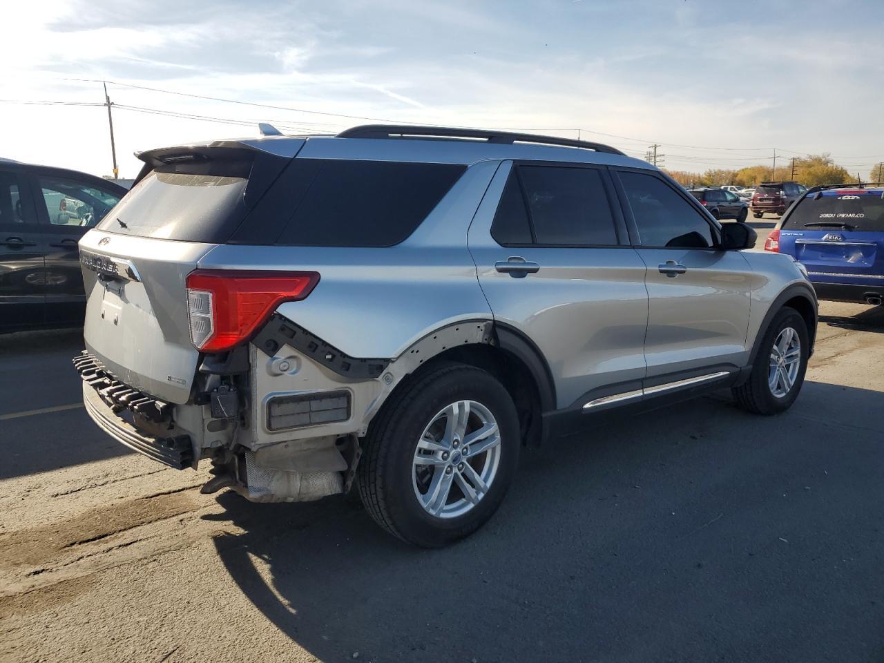 2020 Ford Explorer Xlt - Image 3