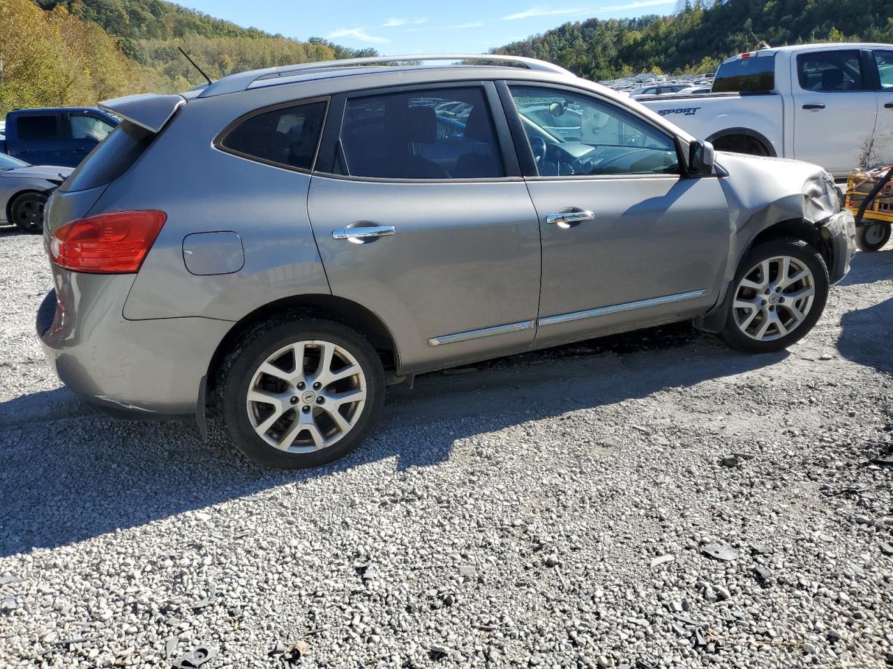 2013 Nissan Rogue S - Фото 3