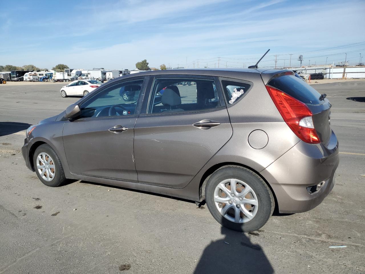 2014 Hyundai Accent Gls - Фото 2