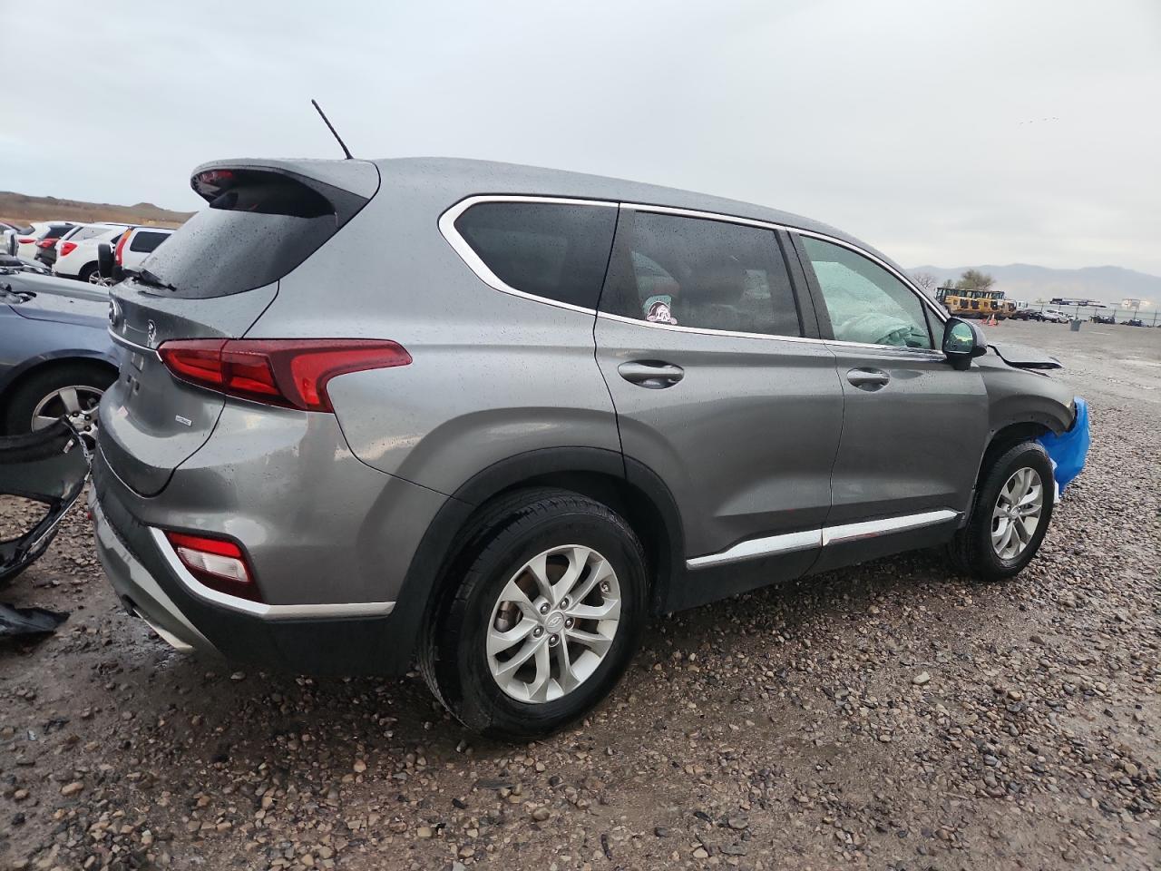 2019 Hyundai Santa Fe Se - Image 3