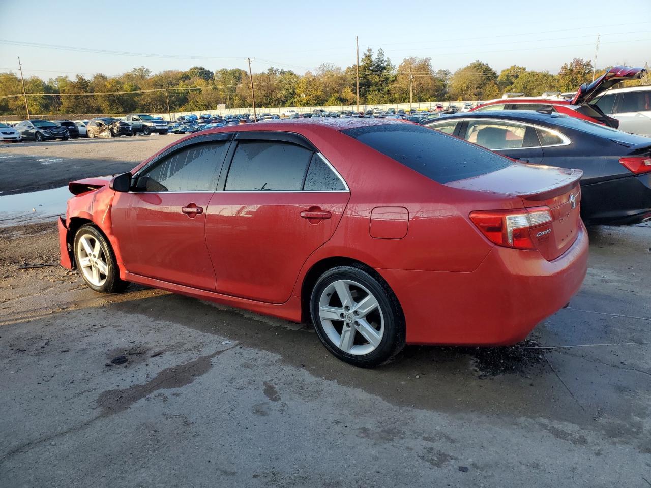 2012 Toyota Camry Base - Фото 2