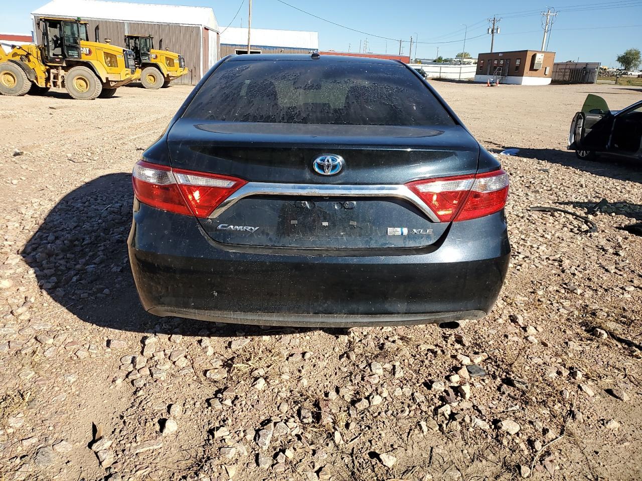 2015 Toyota Camry Hybrid - Фото 6