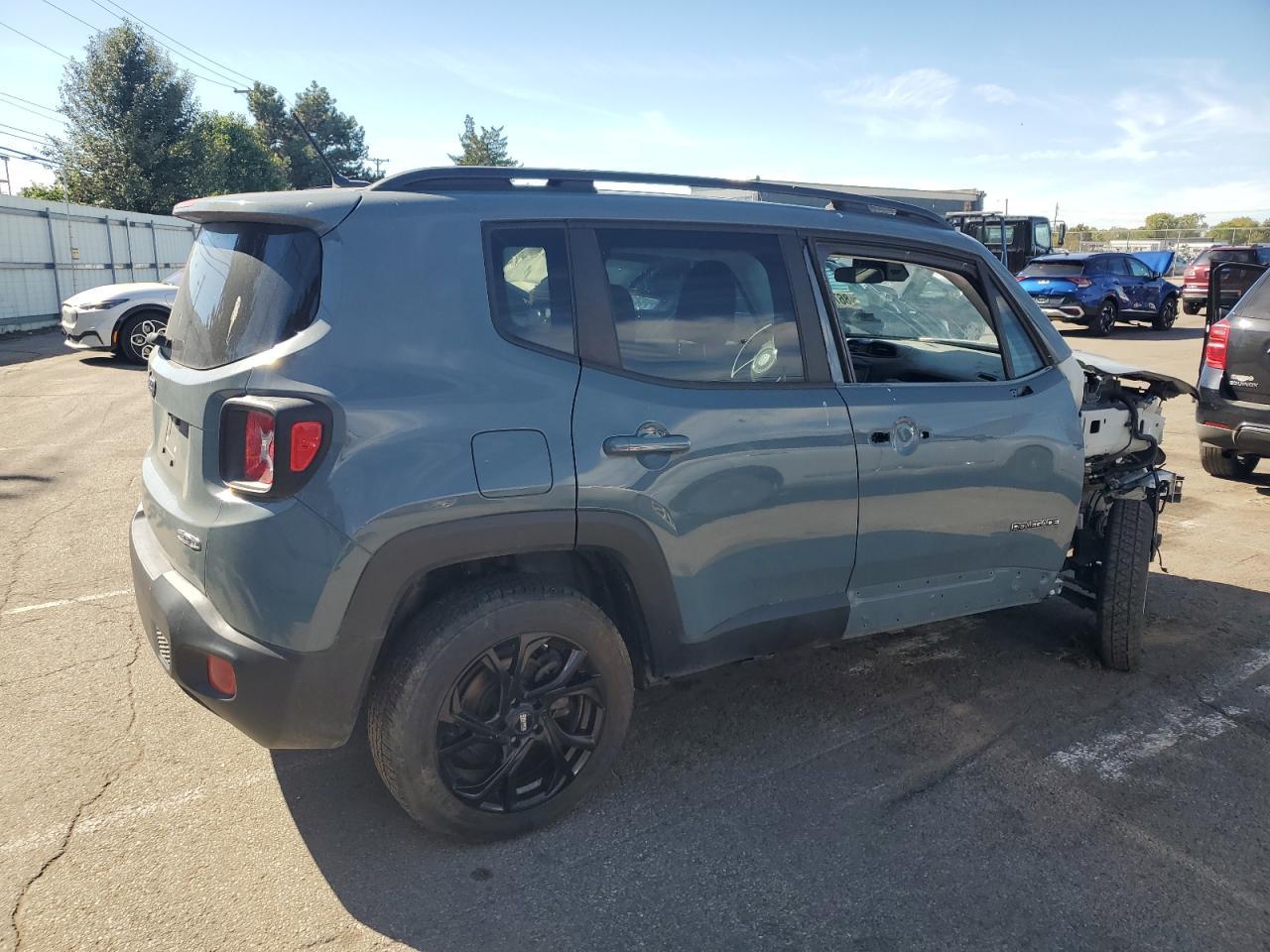 2017 Jeep Renegade Latitude - Фото 3