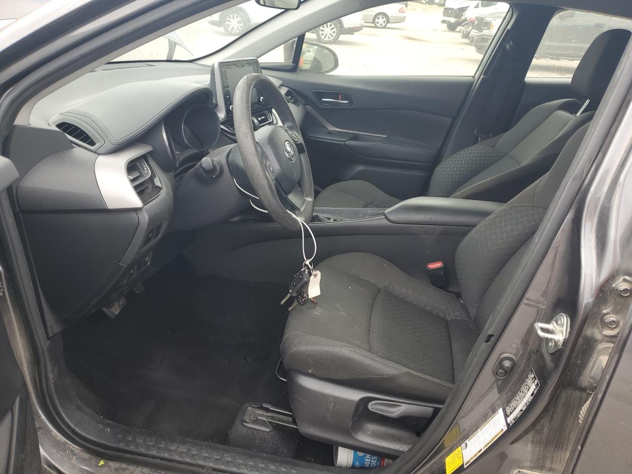 2021 Toyota C-Hr Xle - Image 7