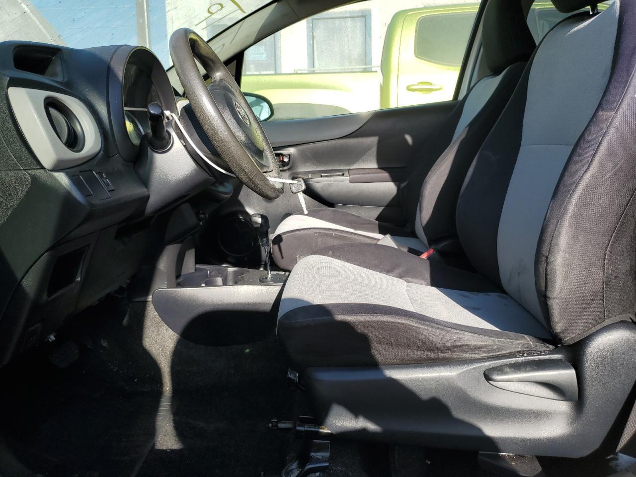 2012 Toyota Yaris - Image 7